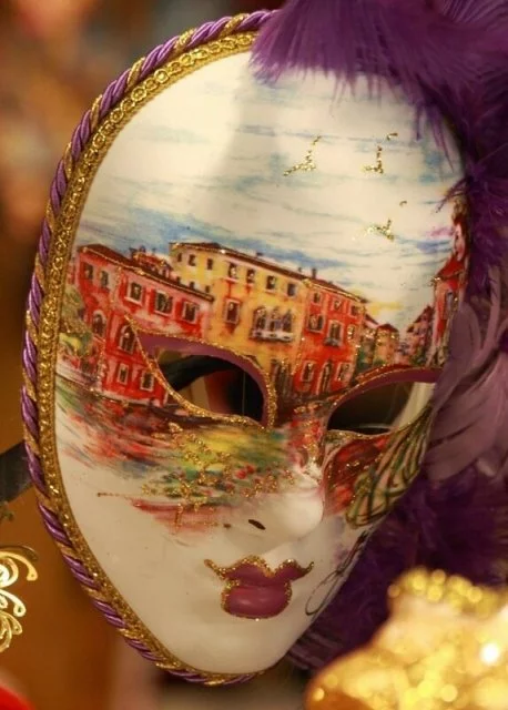 Выездной мастер-класс декупаж и роспись венецианских масок